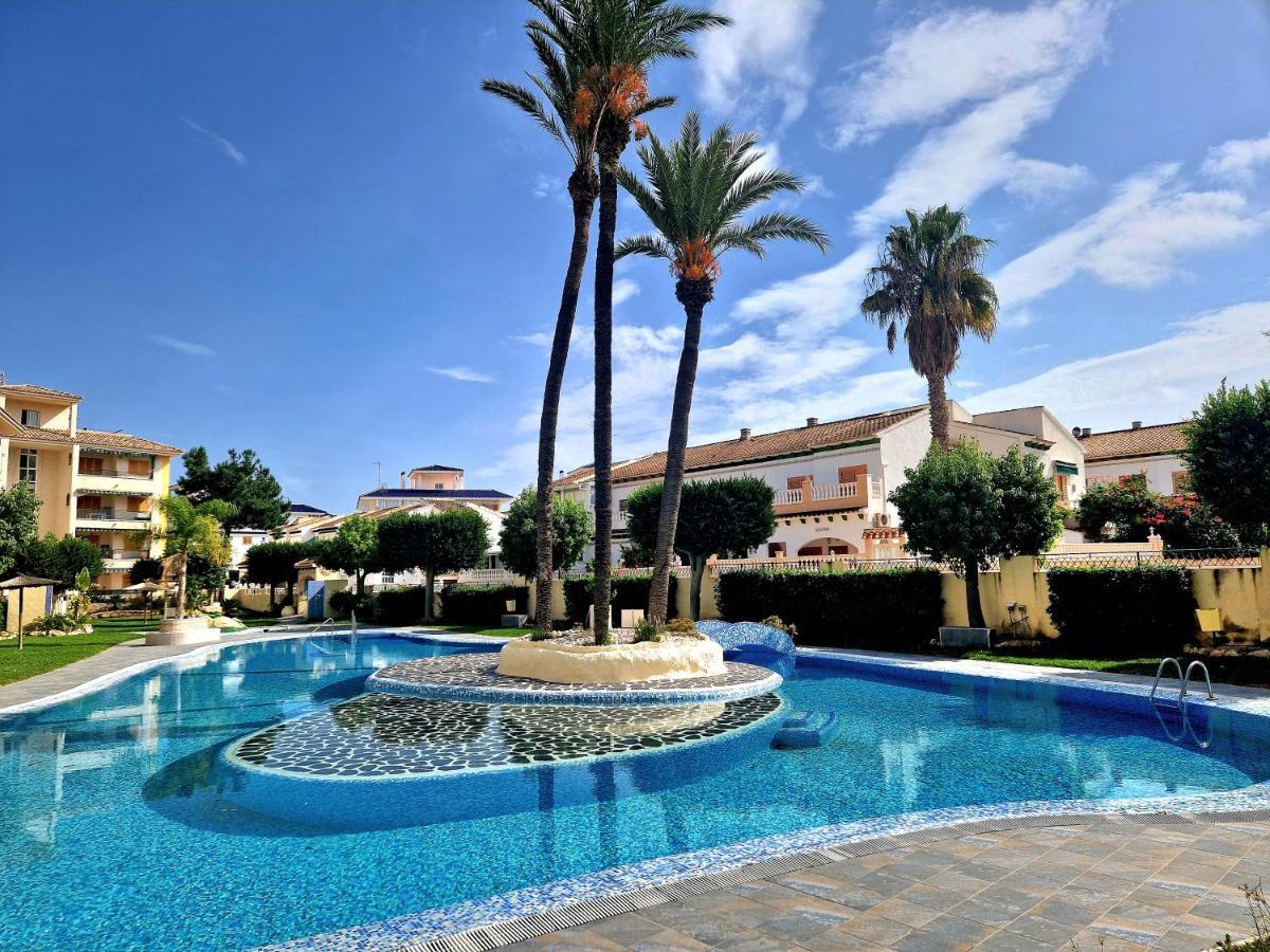 Lovely Apartment Near The Beach In Sunny La Mata Torrevieja Exterior foto
